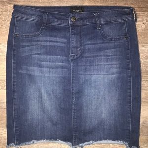 Celebrity Pink Denim High-Waisted Skirt